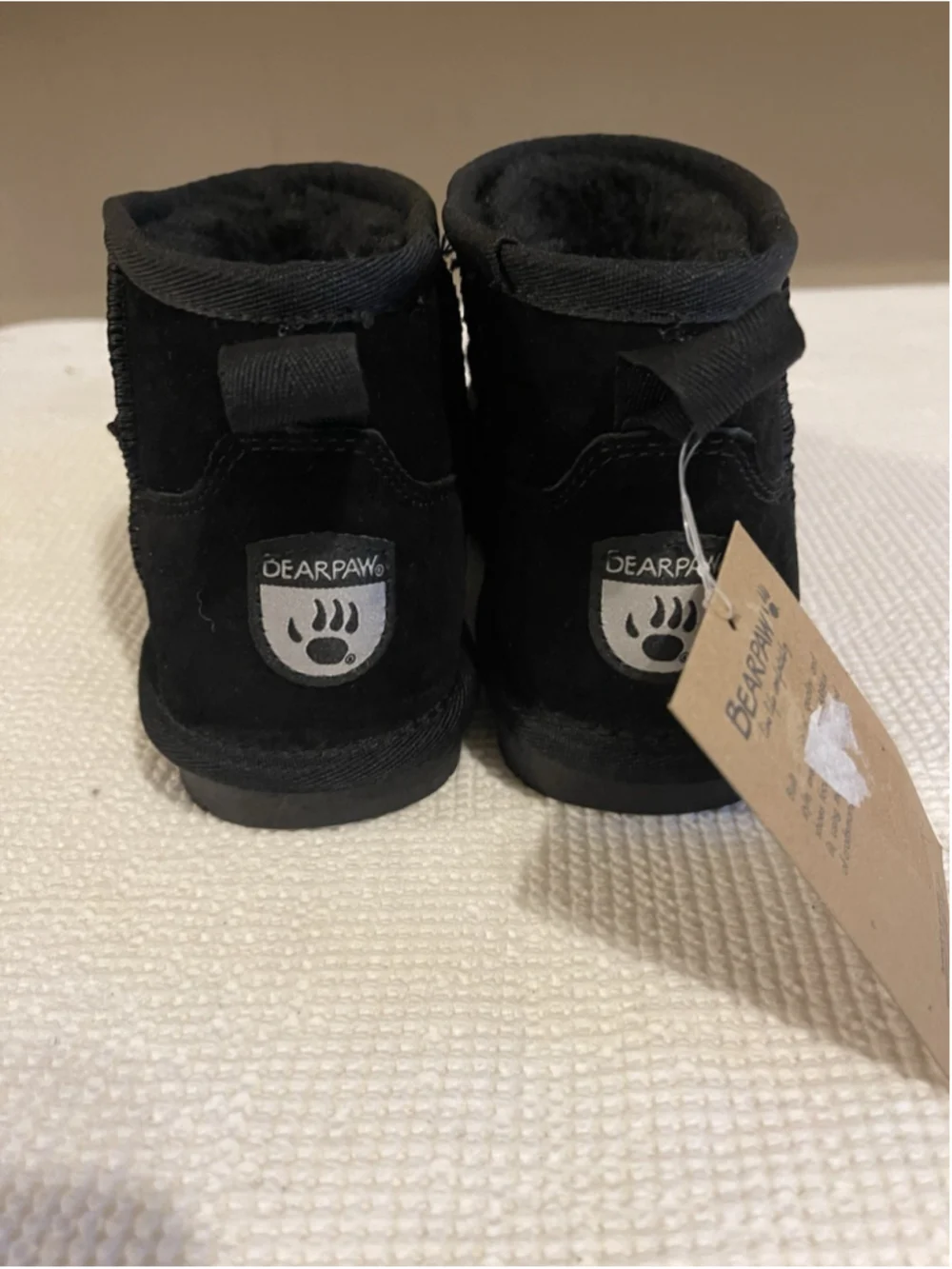Bearpaw Kiara Black Short Comfort Winter Suede 12 NEW